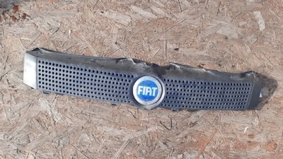 Решітка радіатора fiat panda ii 73531436 фото №1