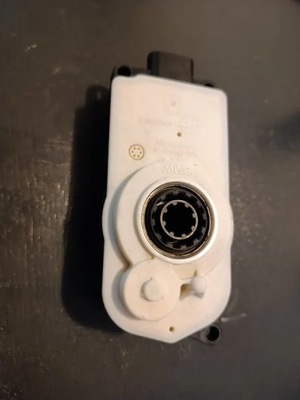 Bmw 3 g20 g21 моторчик шторка фото №1