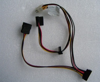 Kabel przewód zasilania 4x SATA 8pin T26139-Y4012-V499-01 (p)