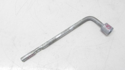 Mitsubishi asx ключ do kół 10-17 фото №1