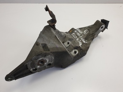 Range rover sport 2 3.0 d кронштейн генератора фото №1