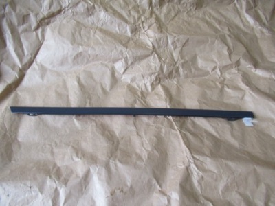 Молдинг дверь правый задняя vw passat b8 фото №1