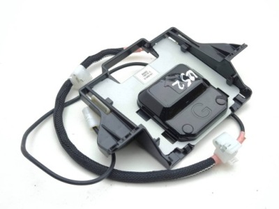 Lexus ux 2020 антена gps фото №1