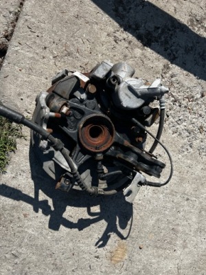 Поворотный кулак суппорт перед правый citroen c4 picasso ii фото №1