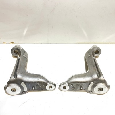 Renault captur ii лівий кронштейн підрамник кронштейн лонжерон 548519790r фото №1