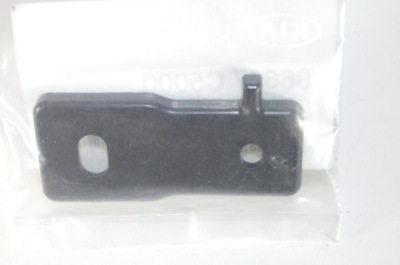 Kia niro 17-19 кронштейн бампера задня 86637c5000 фото №1