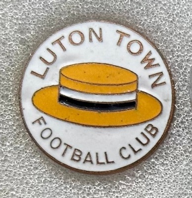 LUTON TOWN na kopyto