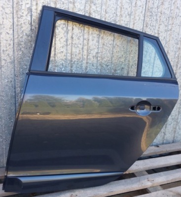 Дверь левая задние renault megane iii kombi teb66 821130005r фото №1