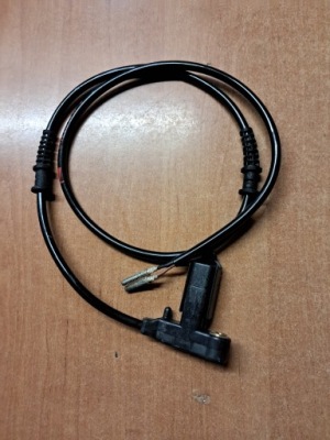 Датчик гальмівних колодок перед le mercedes w201 2015452228 фото №1