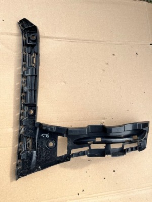 2 mercedes w205 направляющая бампера задняя 2058801702 фото №1