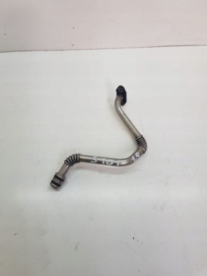 Труба шланг заливної оливи trafic vivaro 1.9dci фото №1