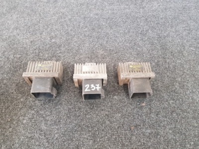 Реле свічка розжарювання trafic vivaro primastar фото №1