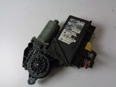 Моторчик скло правий задня audi a4 b7 kombi фото №1