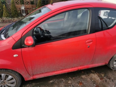 Дверь левый перед левая передние citroen c1 peugeot 107 3d фото №1