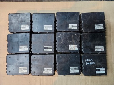 Toyota prius 03-09 бортовой компьютер блок управления 89680-33010 фото №1