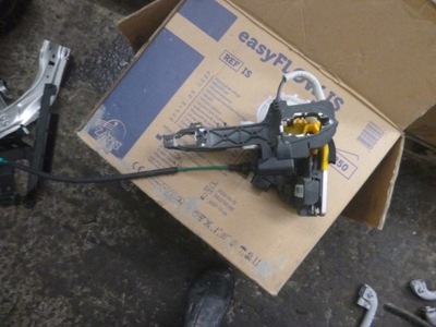 Замок лівий передній kia pro ceed ii 81310-a2800 фото №1