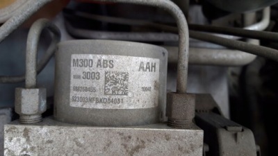 CHEVROLET SPARK M300 Pumpe ABS AAH 95963003