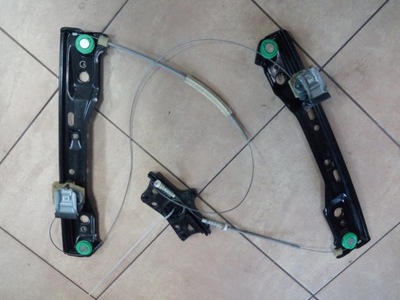 Подъемник mercedes a-klasa w176 a176 перед oryg. фото №1