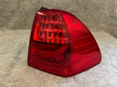 Bmw e91 kombi lift права задня лампа фото №1