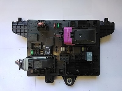 9946 opel insignia коробка предохранителей 13302300 фото №1