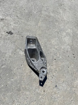 Lexus es 300h кронштейн подушки безпеки двигуна фото №1