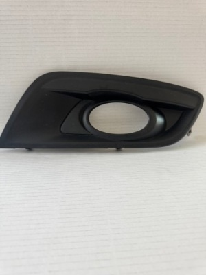 Решётка решётка радиатора бампера левый перед передний mazda 3 iii bs3e50c21 фото №1