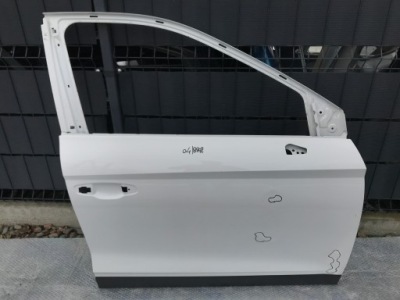 Seat arona 6f9 праве двері перед передні 2018- фото №1