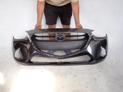 Mazda 2 iii 14-19 бампер перед передний фото №1