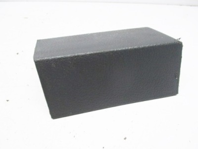 Vw touran 1t 03-06 захист заглушка сидіння фото №1