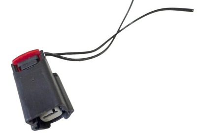 Штекер протитуманна фара 2pin перед toyota corolla cross corolla e21 yaris rav-4 фото №1