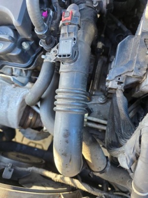 Opel astra j iv 4 1.4 turbo труба интеркулер шланг 13398479 фото №1