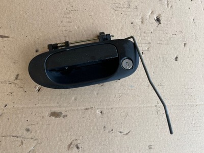 Ручка левая передняя наружная mitsubishi carisma 1997-2004 фото №1