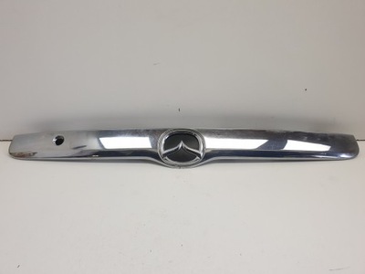 Mazda tribute молдинг кришки багажника накладка фото №1