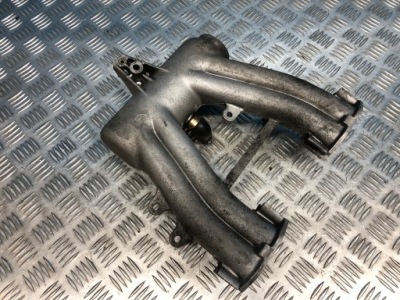 Mercedes w115 w123 200 d om615 колектор впускний  r6151410201 фото №1