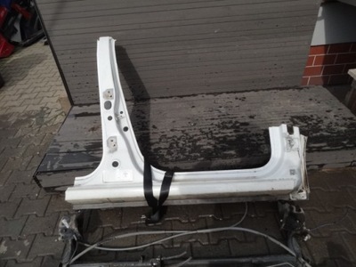 Dacia logan 2019 sedan блок двигуна поріг правий оригінал фото №1