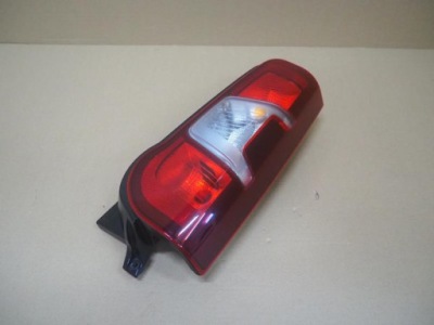 Лампа правий задня citroen berlingo iv peugeot partner iv proace city combo e фото №1