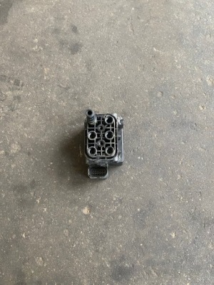 Jeep grand cherokee wk2 клапан пневматика фото №1