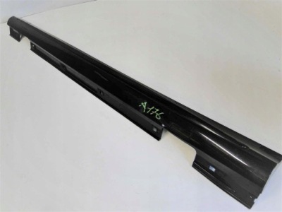 Mercedes a klasa w176 176 amg молдинг поріг права фото №1