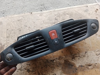 Решітка обдув renault scenic iii 682600031r фото №1
