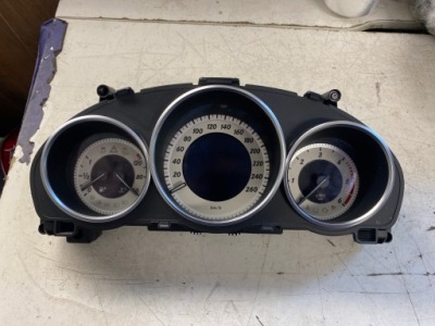 Mercedes w212 счетчик приборы a2129007718 фото №1