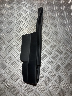 Молдинг заглушка прокладка крила ліва toyota rav4 v 19- фото №1