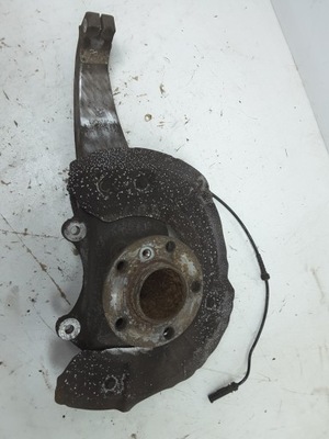 BMW F01 F02 730D HUB RIGHT FRONT 6775768  