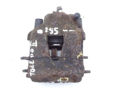 Seat toledo ii 98-05 супорт гальмівний лівий перед фото №1