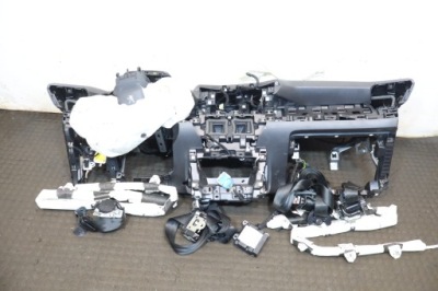 Приборная панель распределитель. подушка безопасности подушки безопасности ремни peugeot 208 ii фото №1