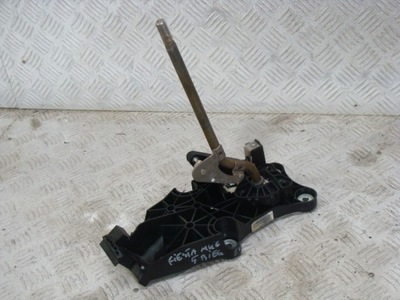 Ford fiesta mk6 1.4 домкрат переключения передач фото №1