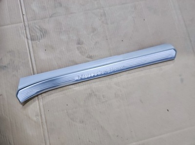 PROTECCIÓN DE UMBRAL DERECHA PARTE DELANTERA MERCEDES W221 A2216800235  