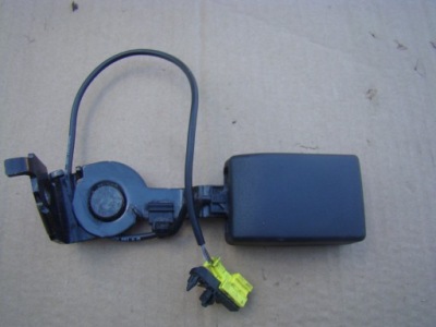 Mercedes w166 клипса поперечина заднего 1668600769 фото №1