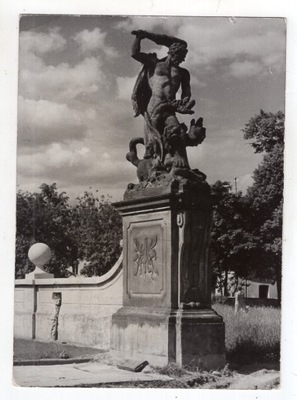 Białystok - Rzeźba Herkules przy Pałac FOTO ok1965