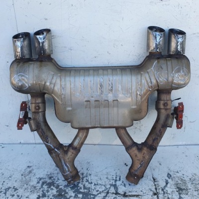 Bmw m4 f82 f83 выхлоп гаситель 7850084 фото №1