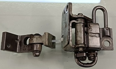 Seat altea xl 07 r петли дверь правый задняя kpl фото №1